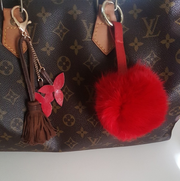 Charms & Tassel - Picture 3 of 3